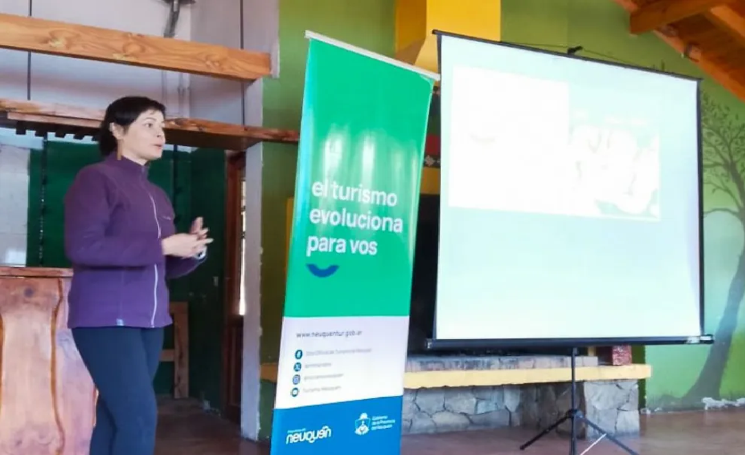 Talleres sobre turismo en comunidades mapuches Curruhuinca, Atreuco y Painefilú.