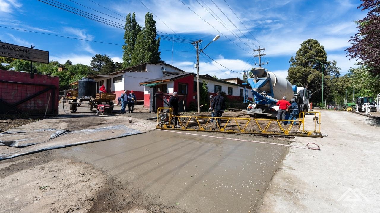 Piden auditoria por la calidad del hormigón utilizado en la pavimentación de calle Los Pinos