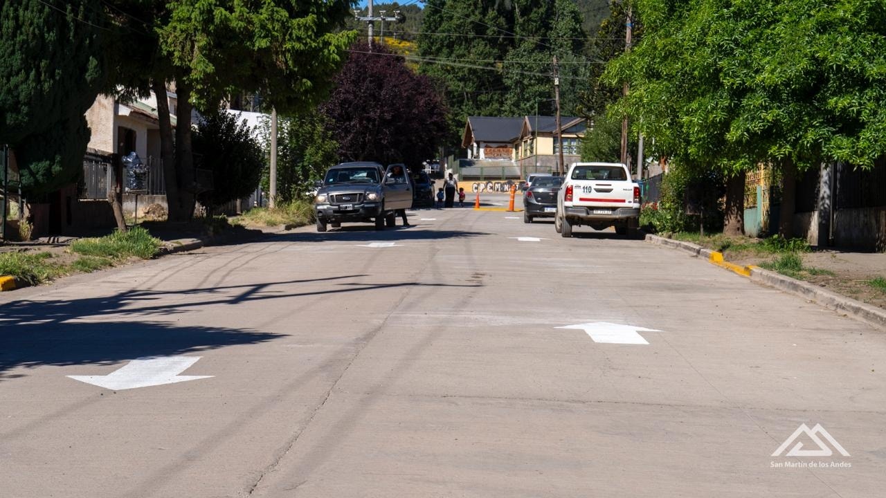 Termino la pavimentación de calle Los Pinos y se habilitó el tránsito