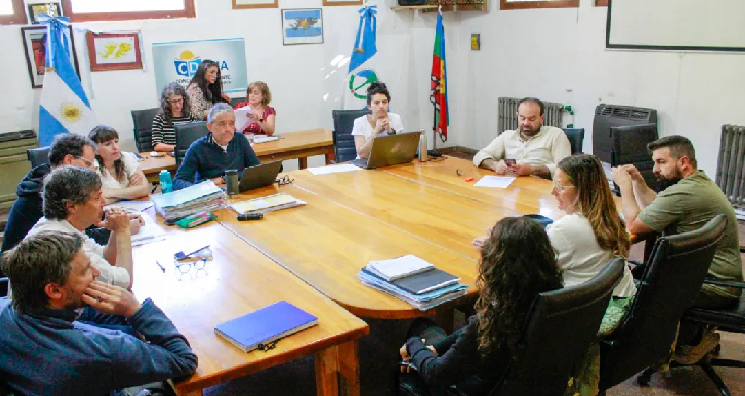 Reunión por convenios urbanísticos, zonificación y modernización administrativa.