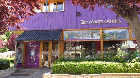 Turismo implementa el programa de calidad para la oficina de informes