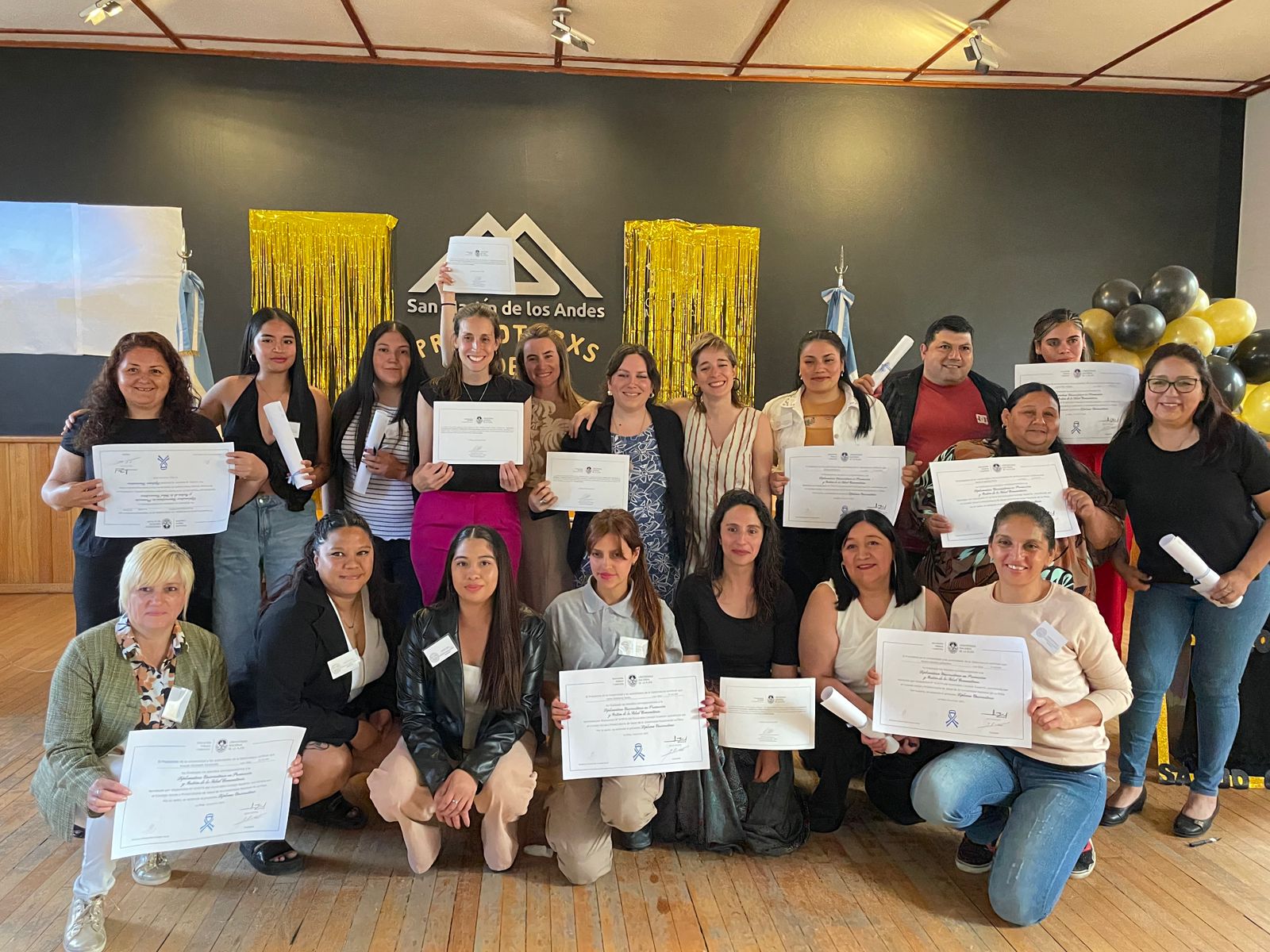 Acto de colación de egresados de la diplomatura en Promoción y Gestión de la Salud Comunitaria