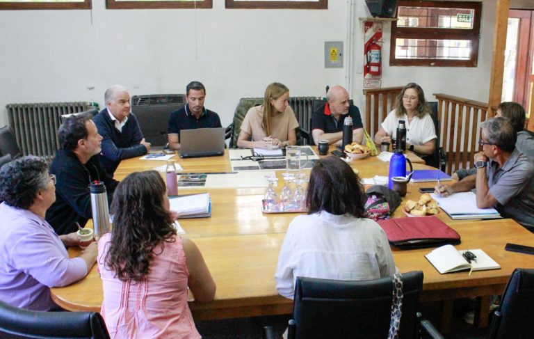 Nueva EPET con gimnasio comunitario y Terminal de Ómnibus