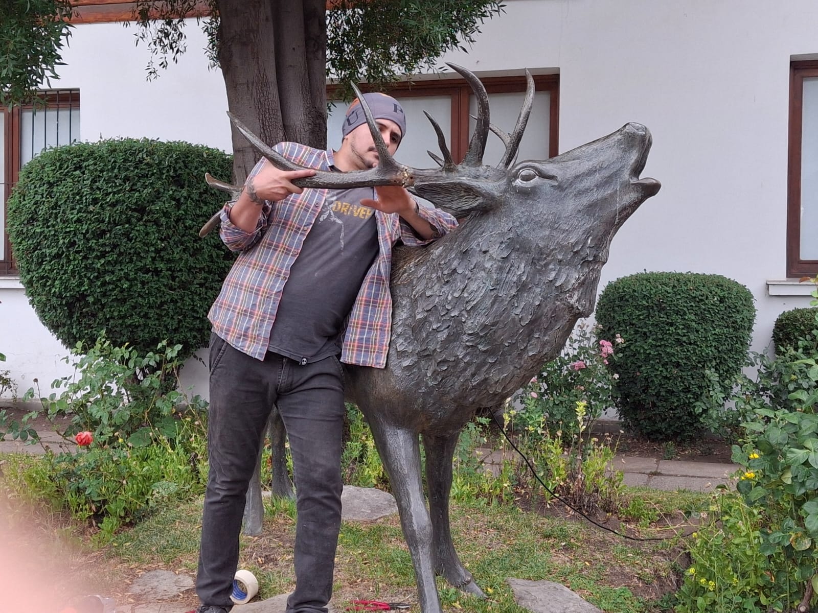 La escultura “Ciervo” está siendo restaurada