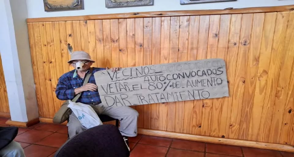 Vecino “therian” de Junín de los Andes reclamó por el aumento del 80%