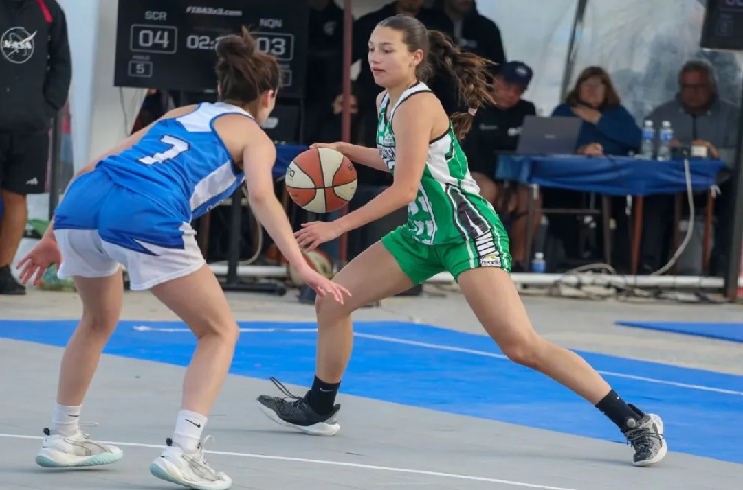 Básquet 3×3 en la Costanera del Lago Lacar