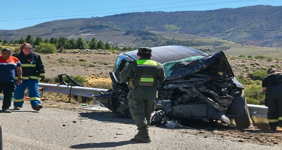 Una mujer fallecida y cuatro heridos en un choque en la ruta al Paso Mamuil Malal