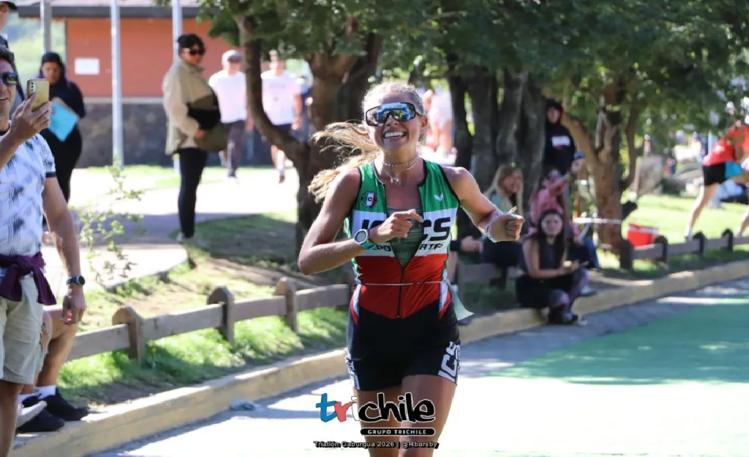 Maia Coletto ganó el Triatlón Caburgua 2026 en Pucon, Chile