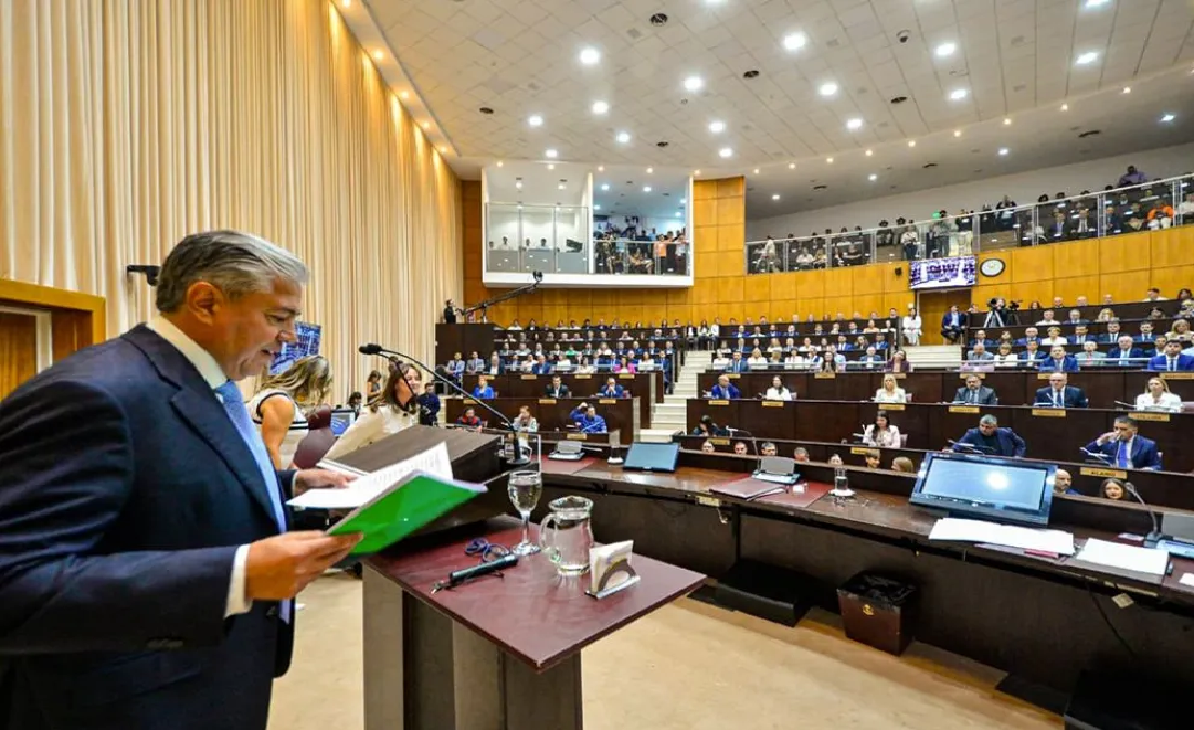 El gobernador Figueroa anunció una decena de obras para San Martín de los Andes.