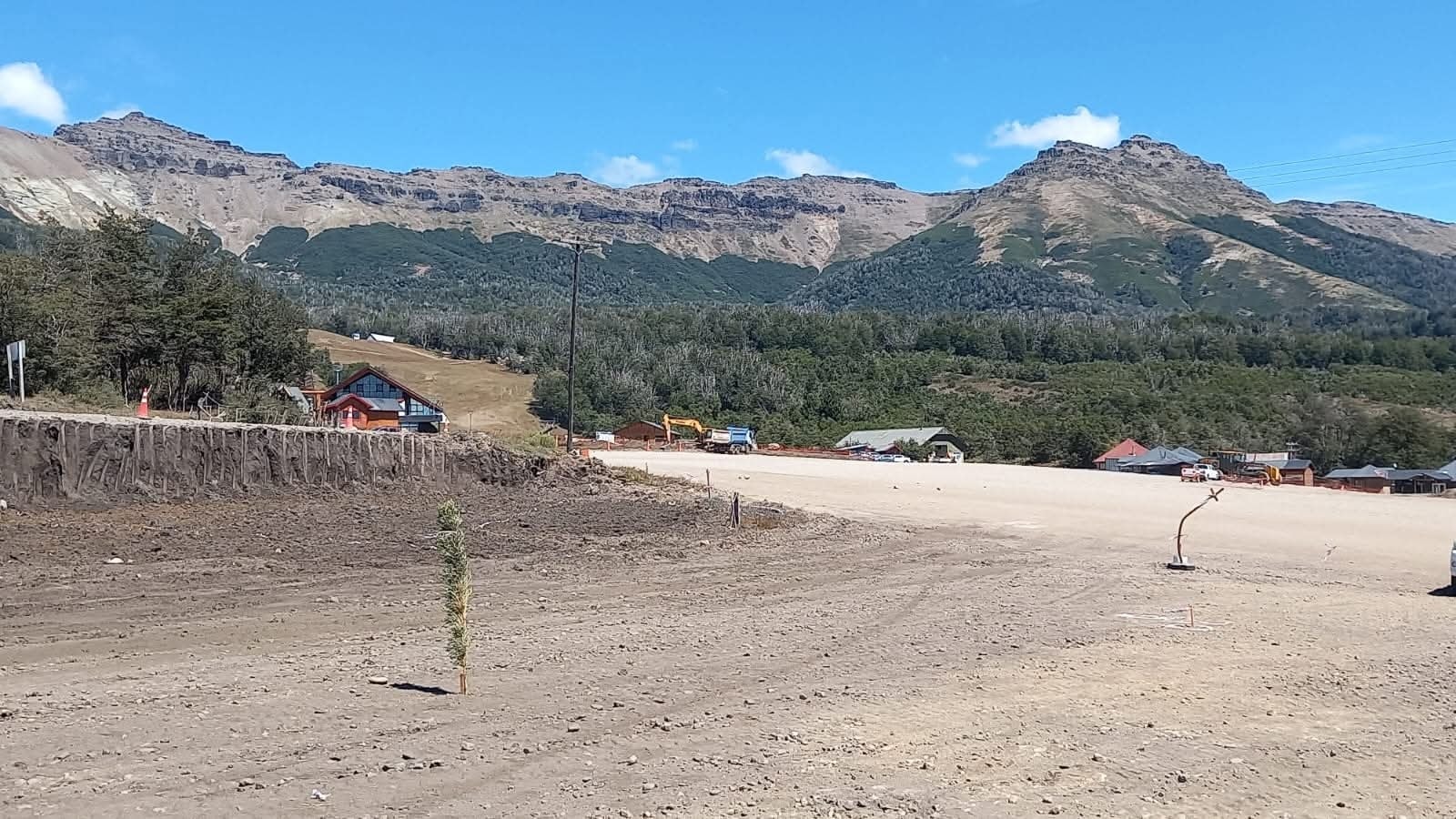 Frenan obras en el estacionamiento de Cerro Chapelco