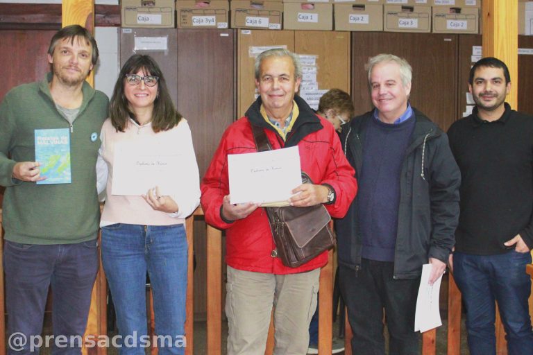 Entregan diplomas de honor a integrantes del Centro Editor Municipal