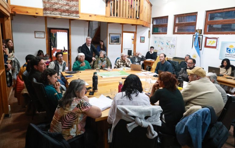 Comisiones del Plan de Ordenamiento Territorial se reúnen en el Concejo Deliberante.