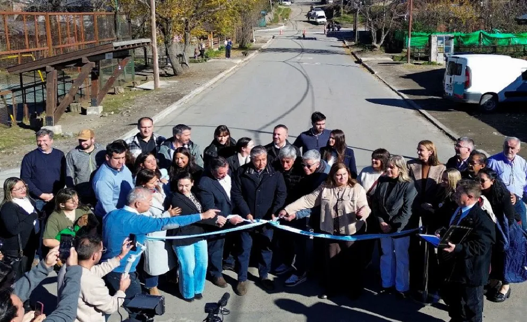 Villa La Angostura sumará 100 cuadras de asfalto antes de la veda climática de 2027