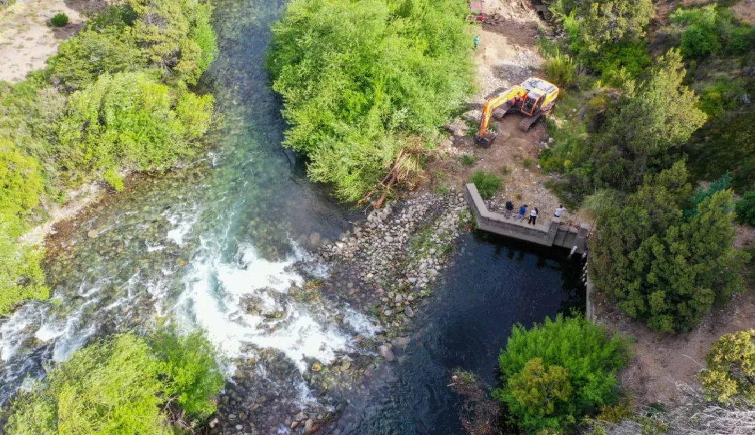 Provincia destinará más de 104 millones de pesos para obras en el sistema de agua de San Martín de los Andes.