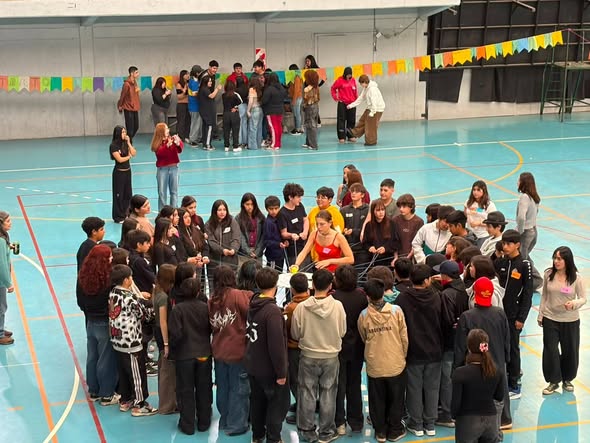 El buen trato, el juego y las adolescencias se dan la mano