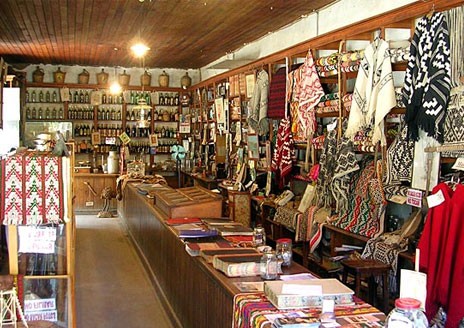 Semana de la artesanía mapuche en Junin de los Andes.