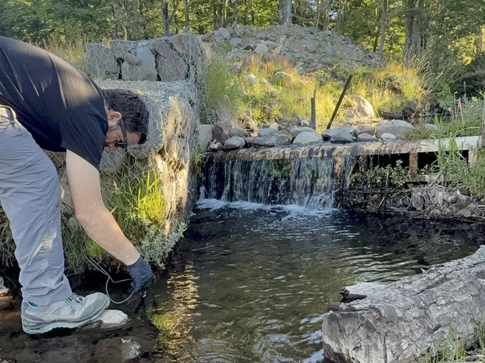 Buscan optimizar el abastecimiento de agua para la Comunidad Mapuche Curruhuinca.