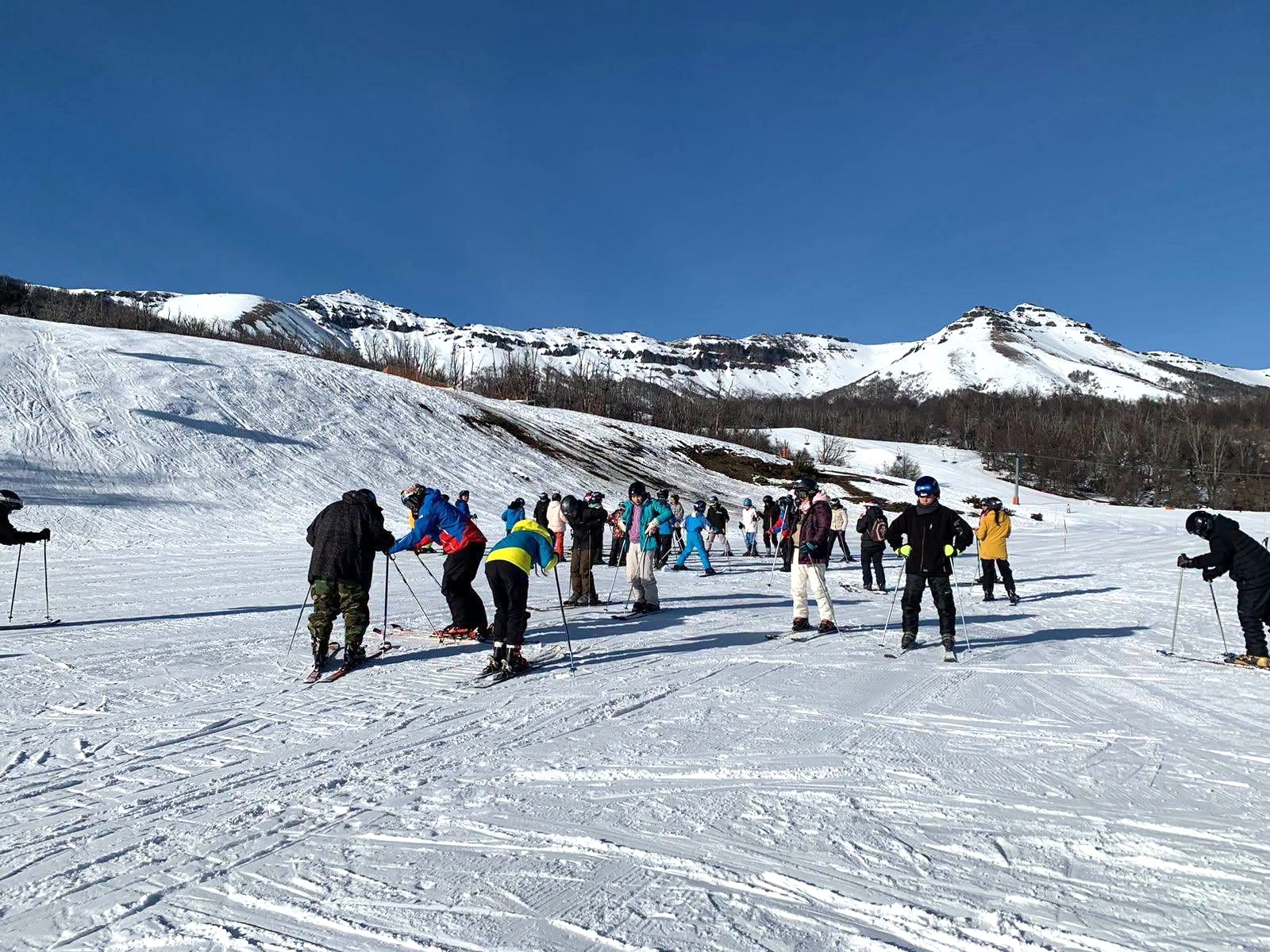 Comienza el Programa Municipal de Esquí “Aprendiendo en la Nieve”