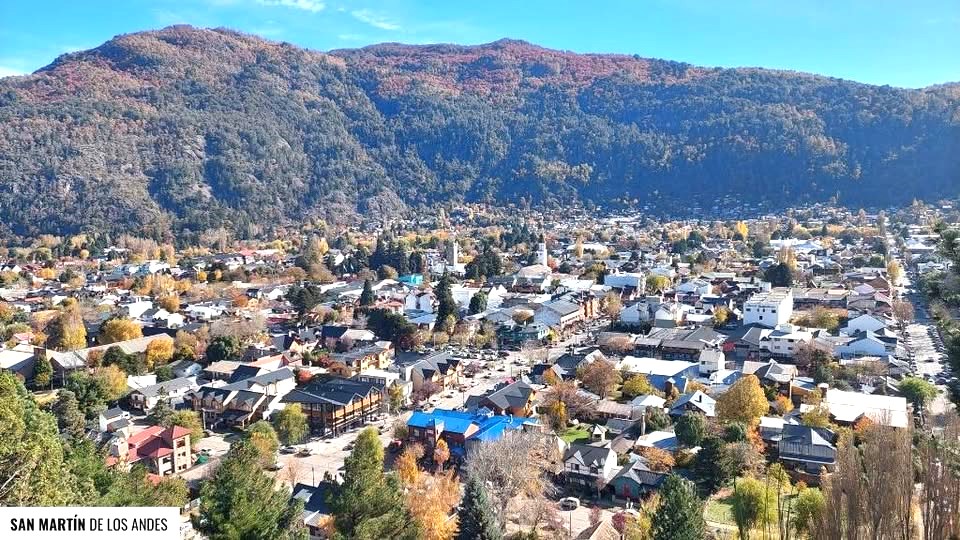Alerta en el sector privado: el 43 % de las pymes ya achica su personal ante caída de ventas y asfixia tributaria municipal.