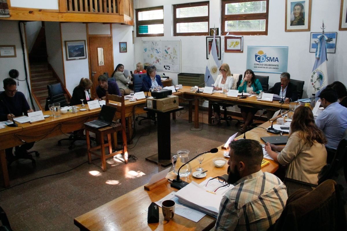 Reducen un 35% la Tasa de Comercio y aprueban plan de facilidades de pago para deudas municipales