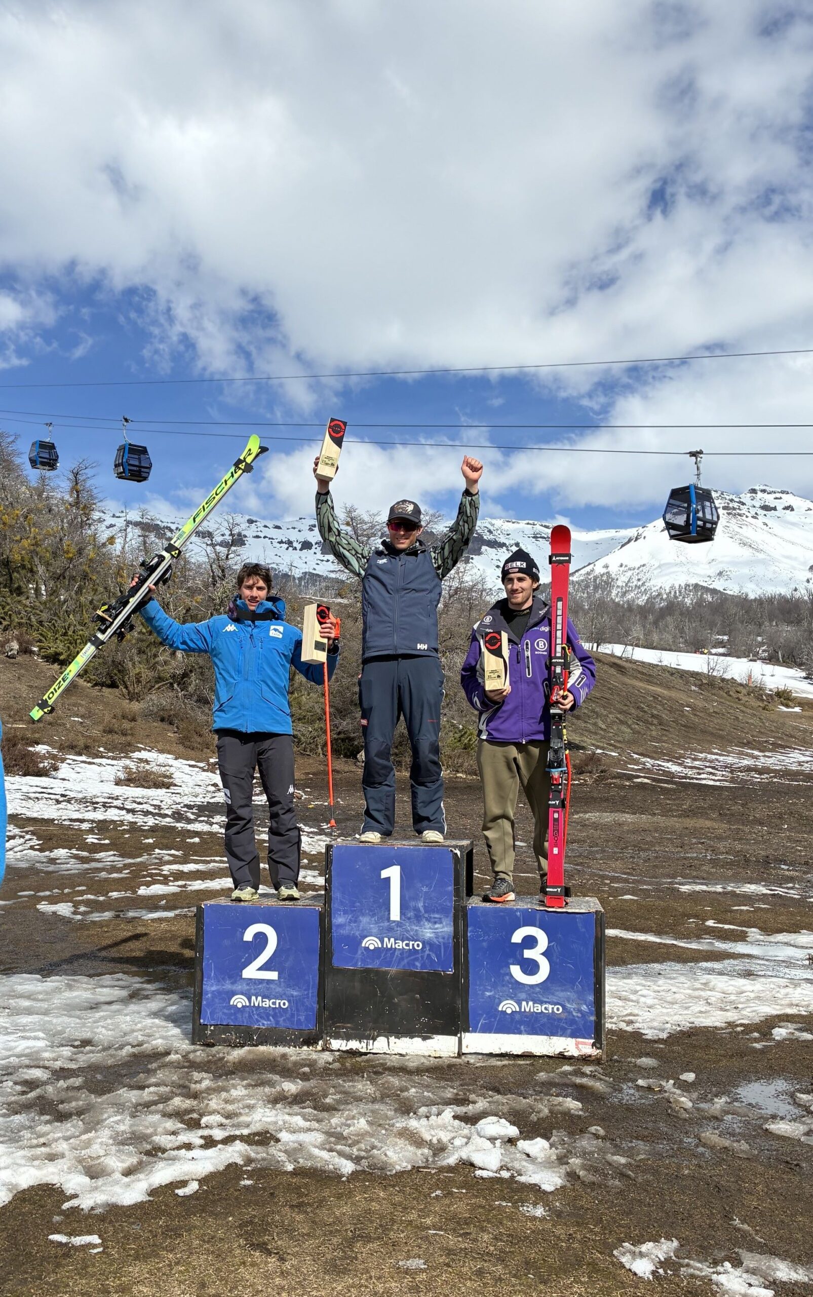 Doble top ten y podio histórico para Nicolás Quintero en Chapelco.