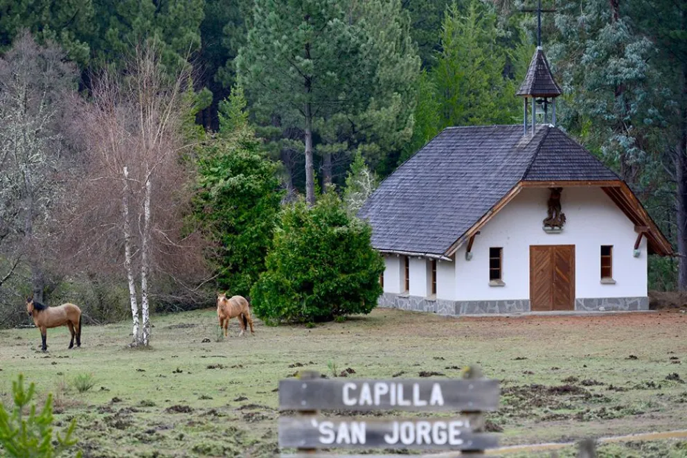 Capilla San Jorge de Meliquina, otra joya del camino de la fe neuquino