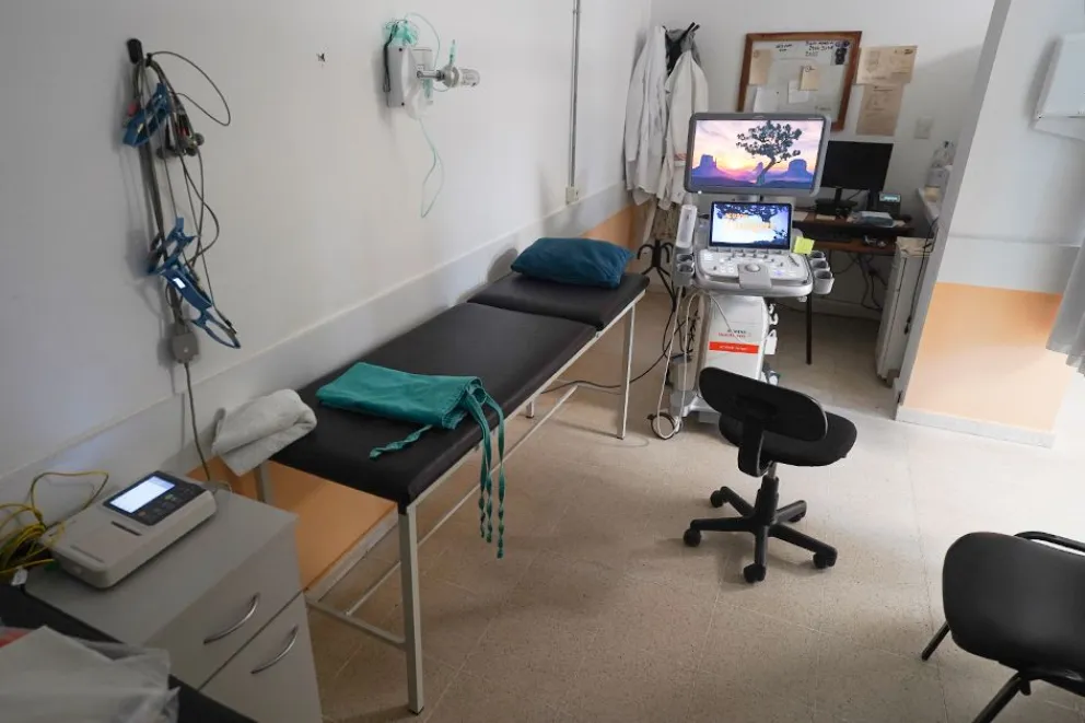 De una bici prestada a la vanguardia médica: el viaje de cardiología del Hospital Dr Ramón Carrillo San Martin de los Andes.
