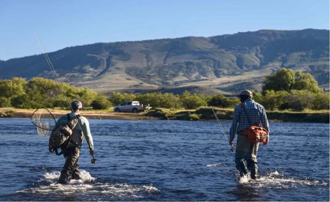 Guías de pesca presentan proyecto para ordenar los accesos a los ríos y los campamentos